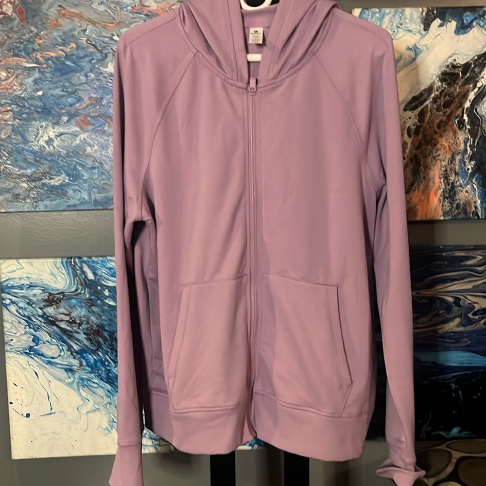 3/$20. Ladies Hoodie  XXL. Looks like an XL